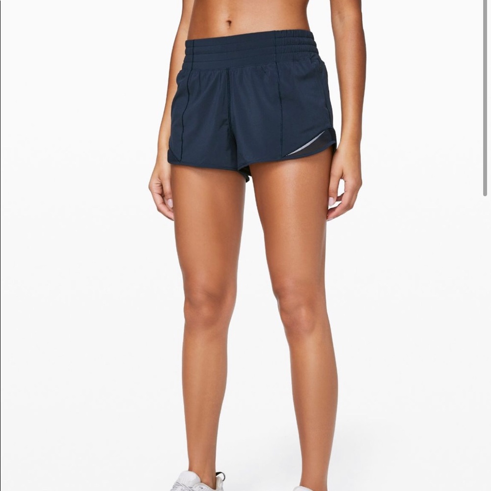 Hotty Hot High-Rise Lined Shorts 4”